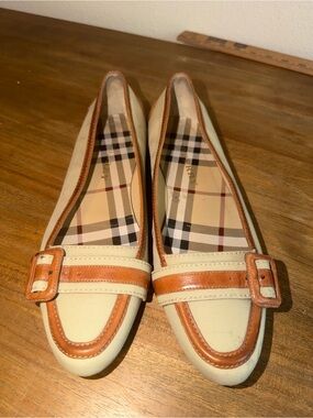 Burberry Cream and Tan Leather-Trim Loafers
